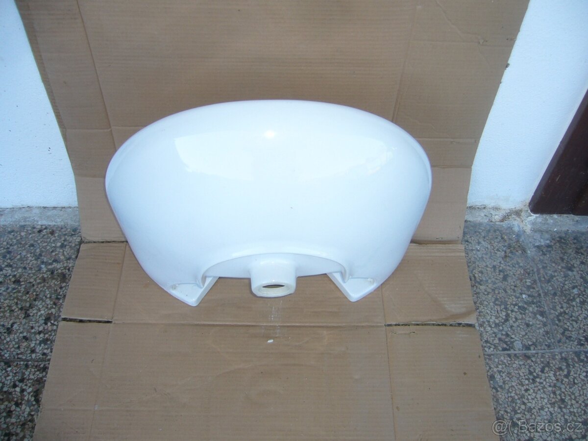 Umyvadla, WC mísy - 2