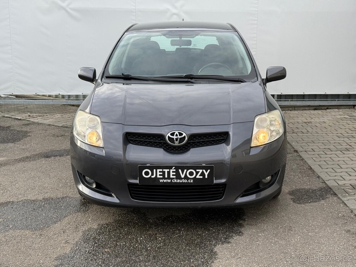 Toyota Auris 1.6 benzín 91 kW - 2