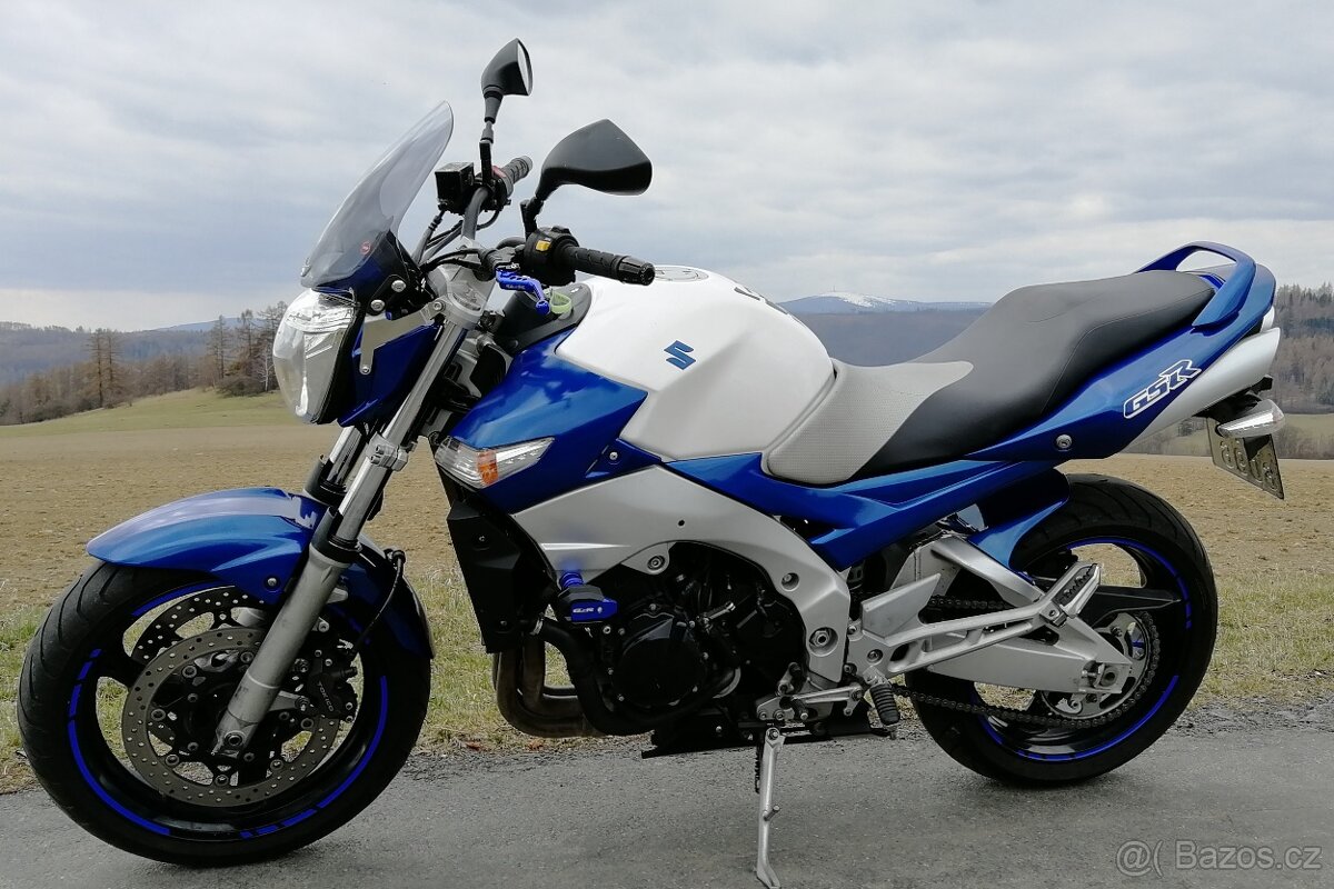 Suzuki gsr 600 - 2