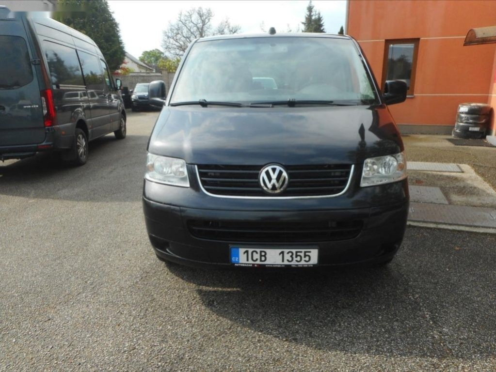 Volkswagen Multivan,2,5 TDi - 2