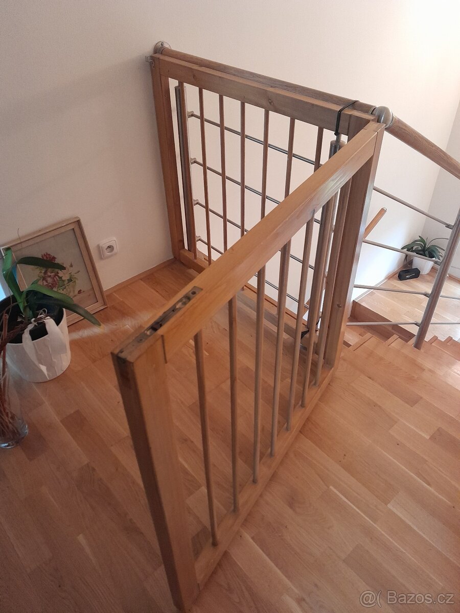 Prodám zábranu na schodiště - 2