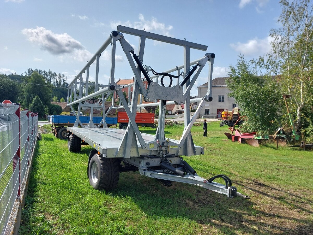 Přepravník balíků CYNKOMET T608/2 EU hydraulické bočnice - 2