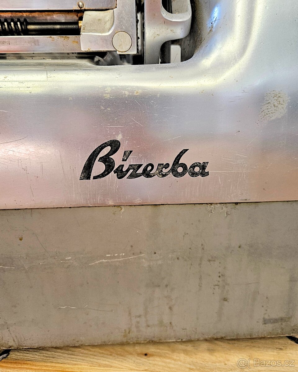 Nářezový stroj Bizerba - 2