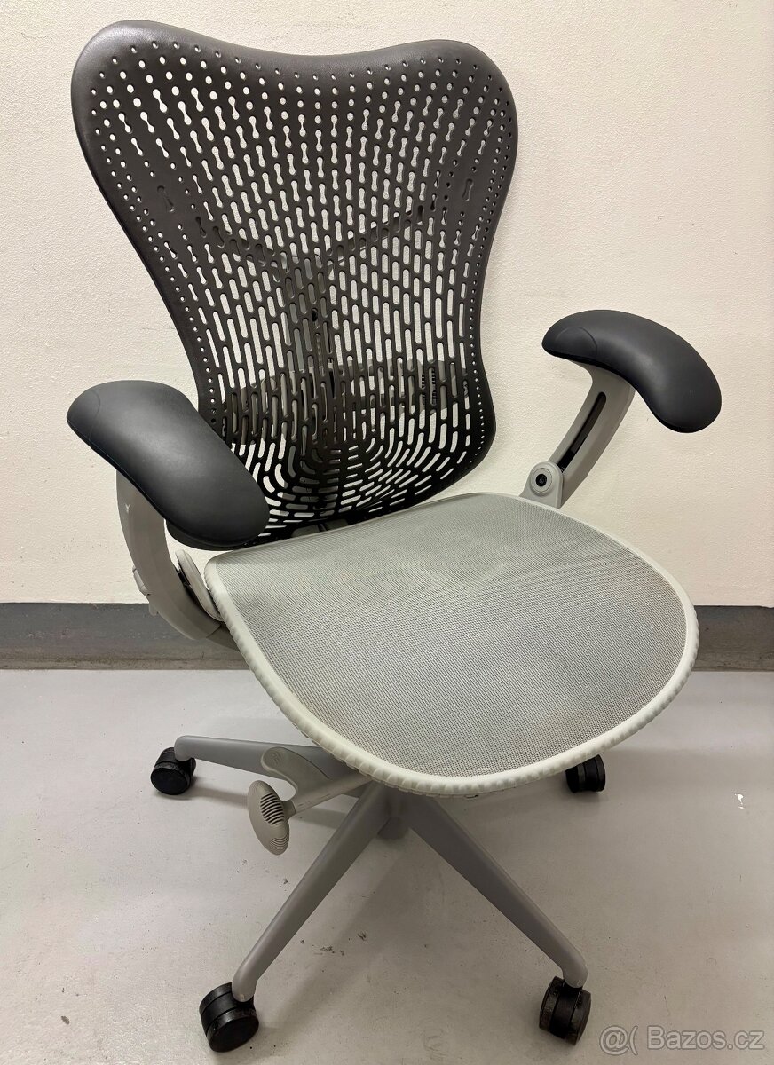 Kancelářská židle Herman Miller MIrra - top stav - 2