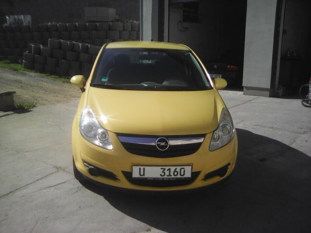 opel corsa 1.0,44kw,r.v.5-09,127000km. - 2