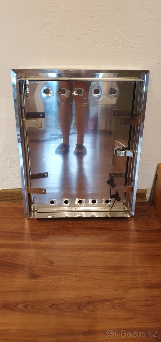 NEREZ revizní dvířka na plyn - 2