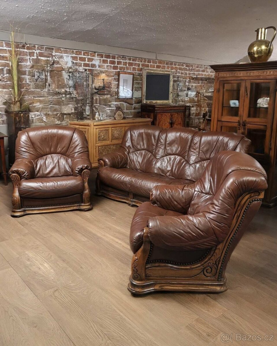 Kožená sedací souprava. - 2