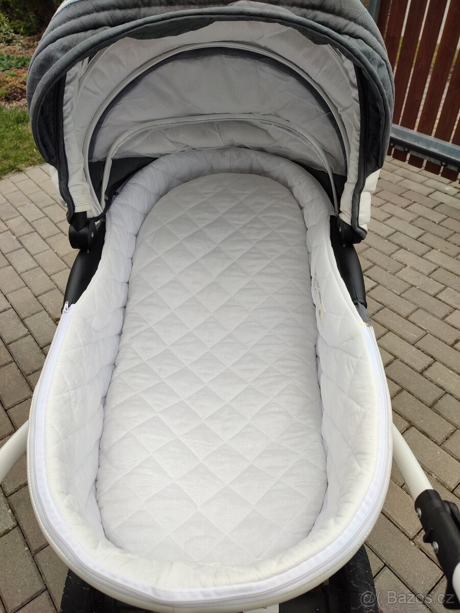 Dětský kočárek - 2
