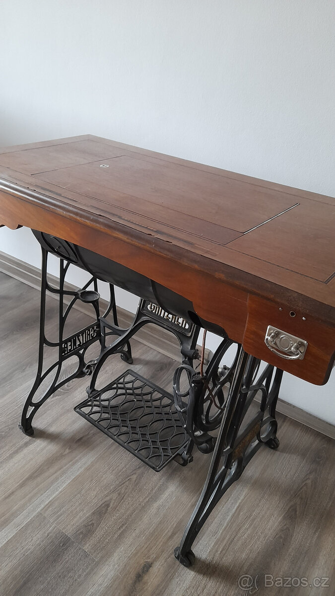 šicí stroje Minerva, Gritzner - 2