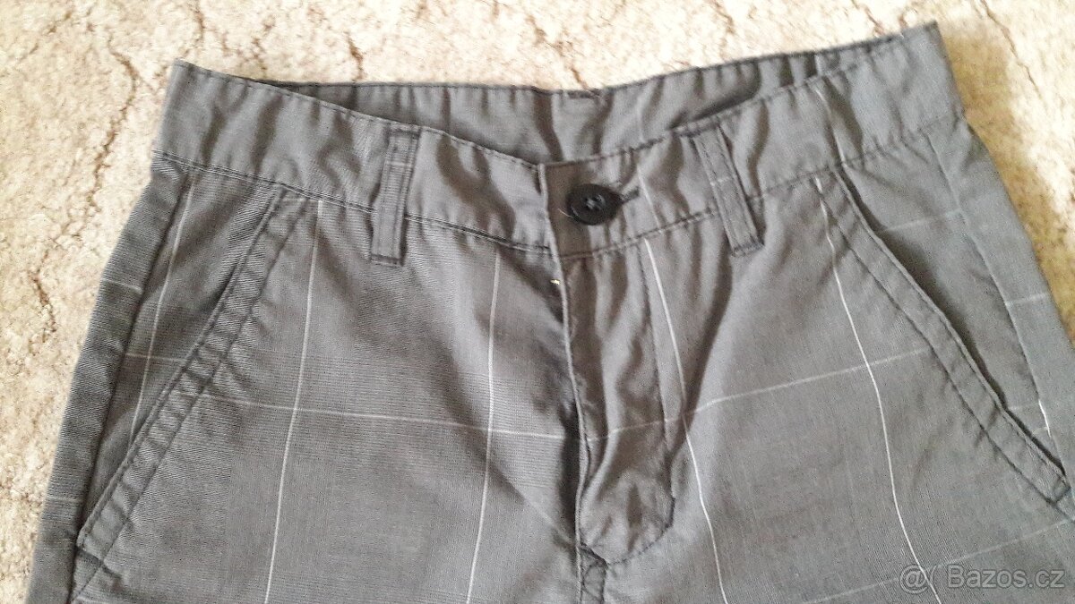 Chlapecké kraťasy zn. C&A vel. 140 - 2