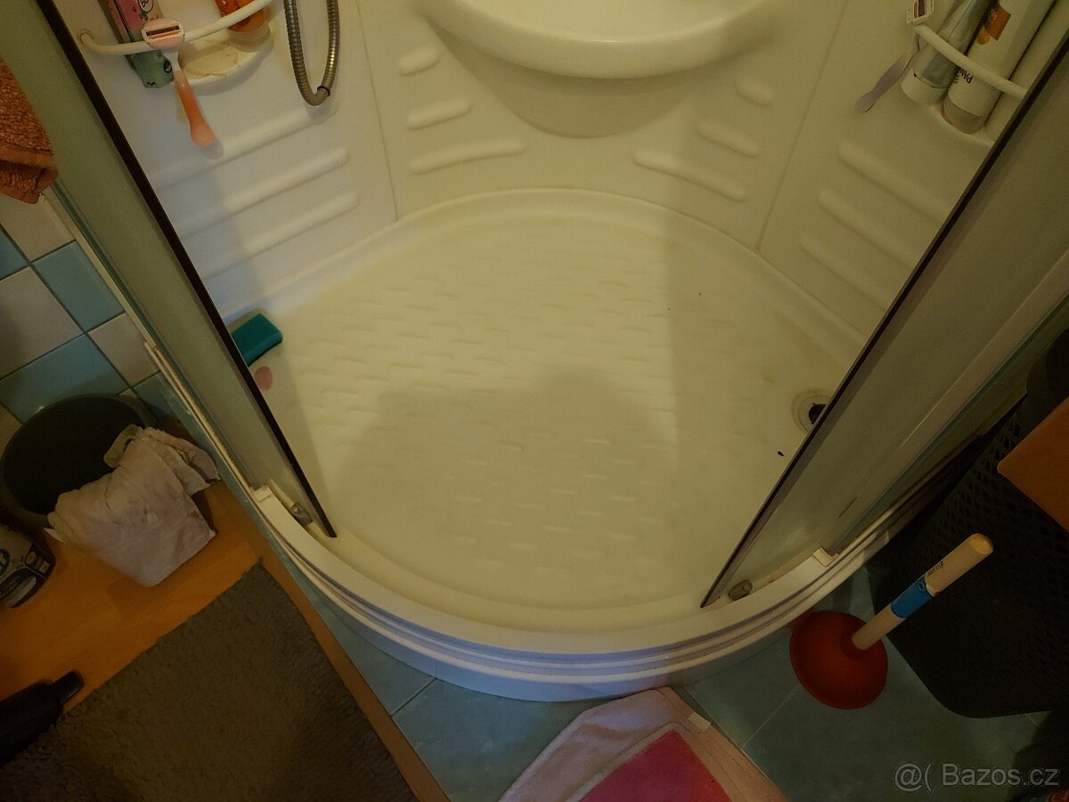 Sprchovy kout - 2