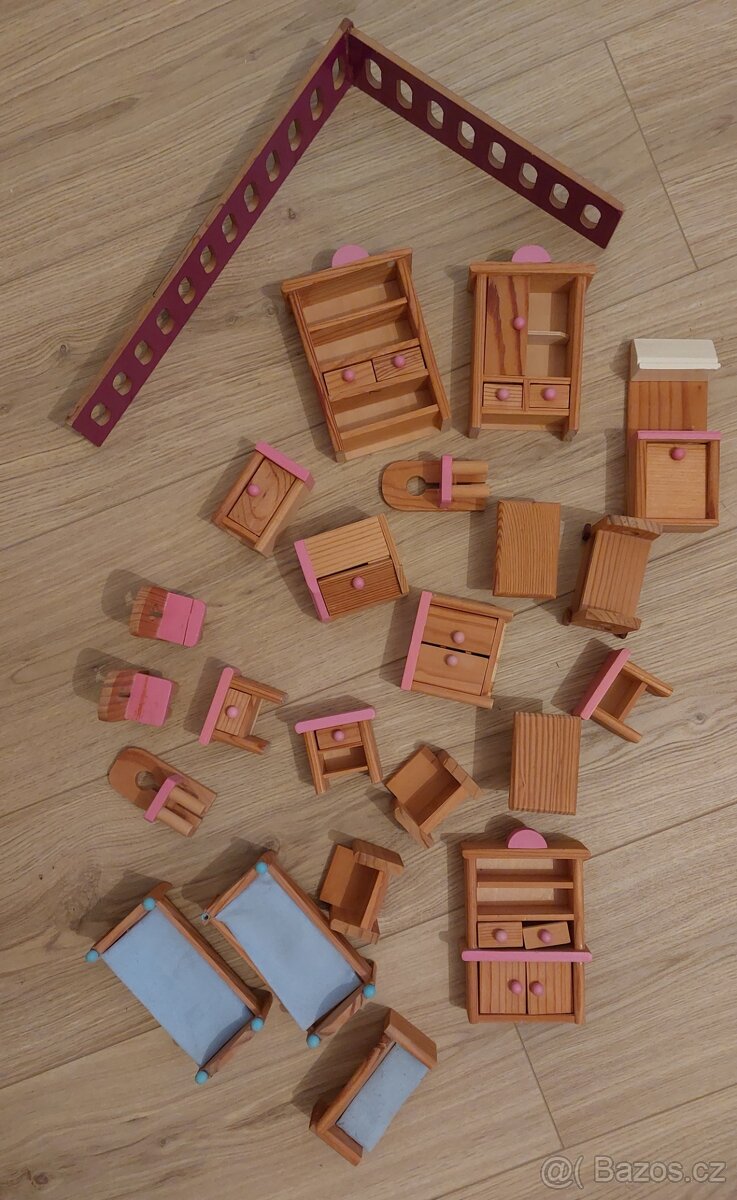 Domeček pro panenky dřevěný - 2