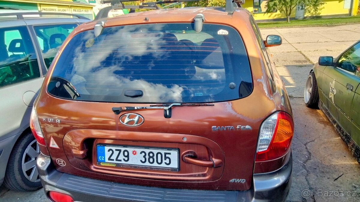 Hyundai Santa Fé 4x4 2.4 benzín + LPG r.2001 - 2