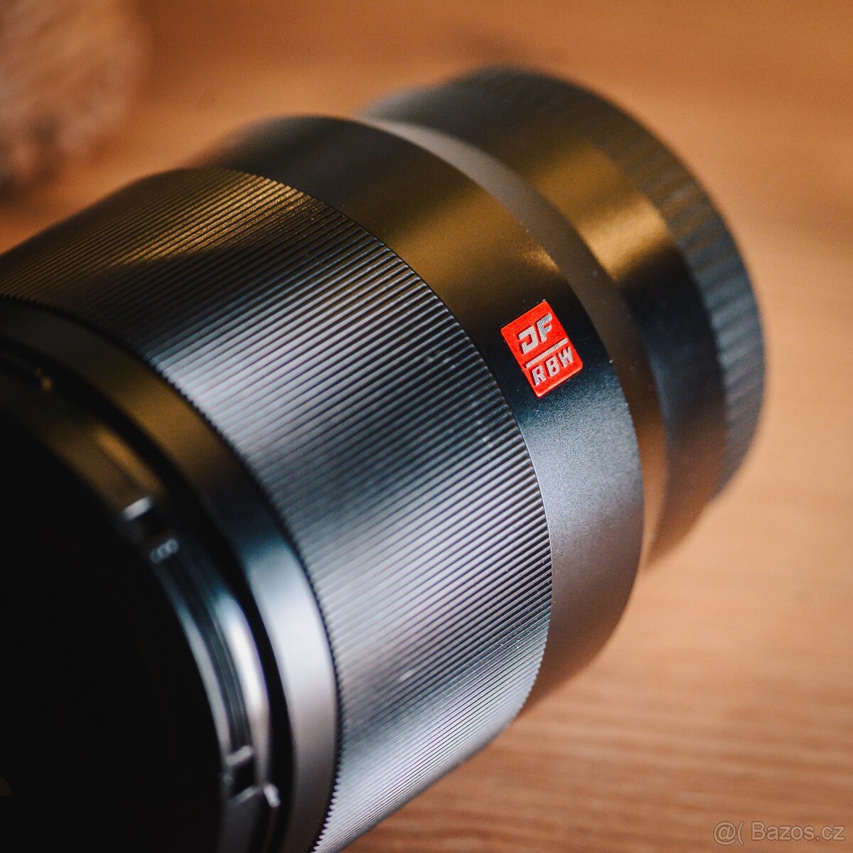 Viltrox 85mm f/1.8 - 2