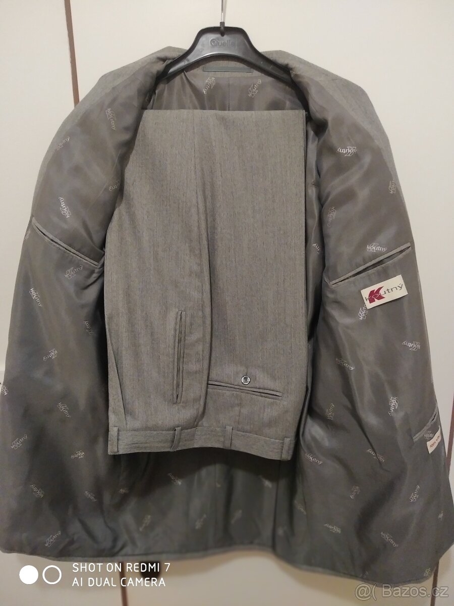 Pánský oblek Koutný - šedý - 2