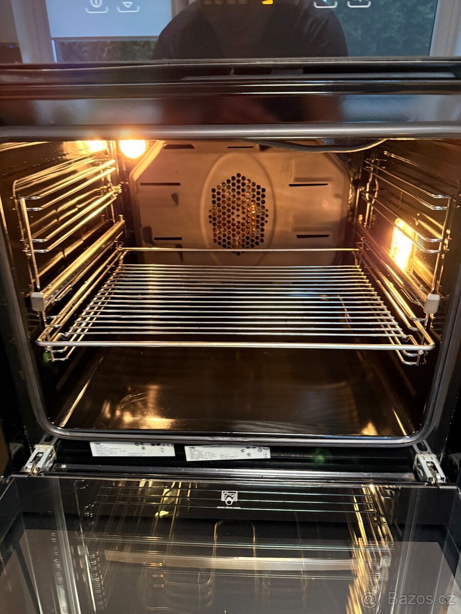 Elektrická horkovzdušná trouba - 2