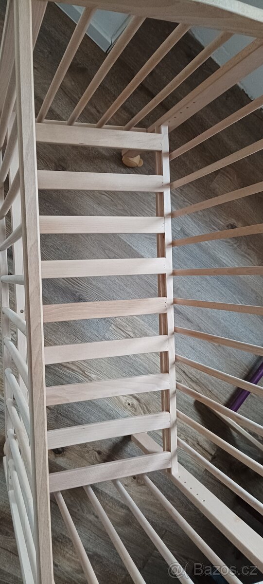 Prodám malou dětskou postýlku - 2