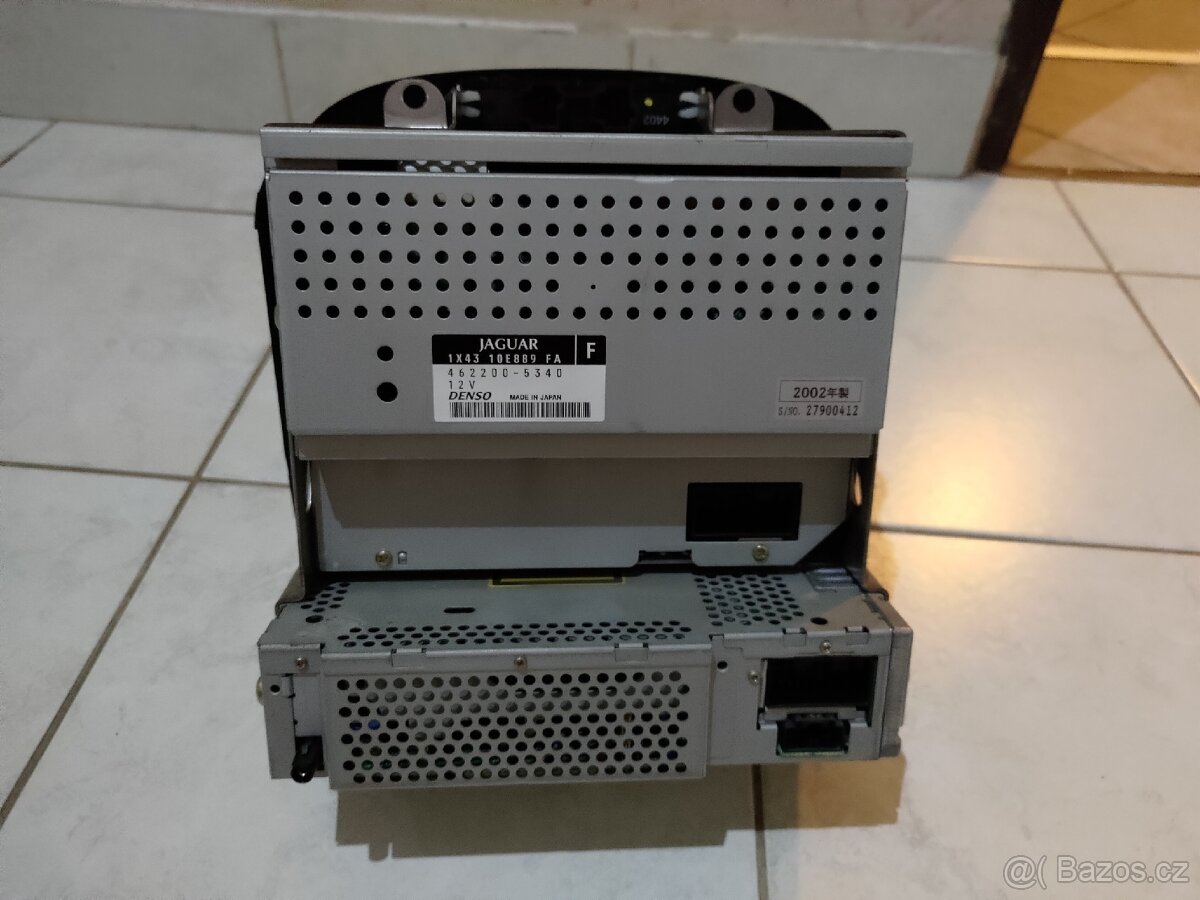 Prodám ovládání klimatizace,rádia Jaguar X-type a S-Type - 2