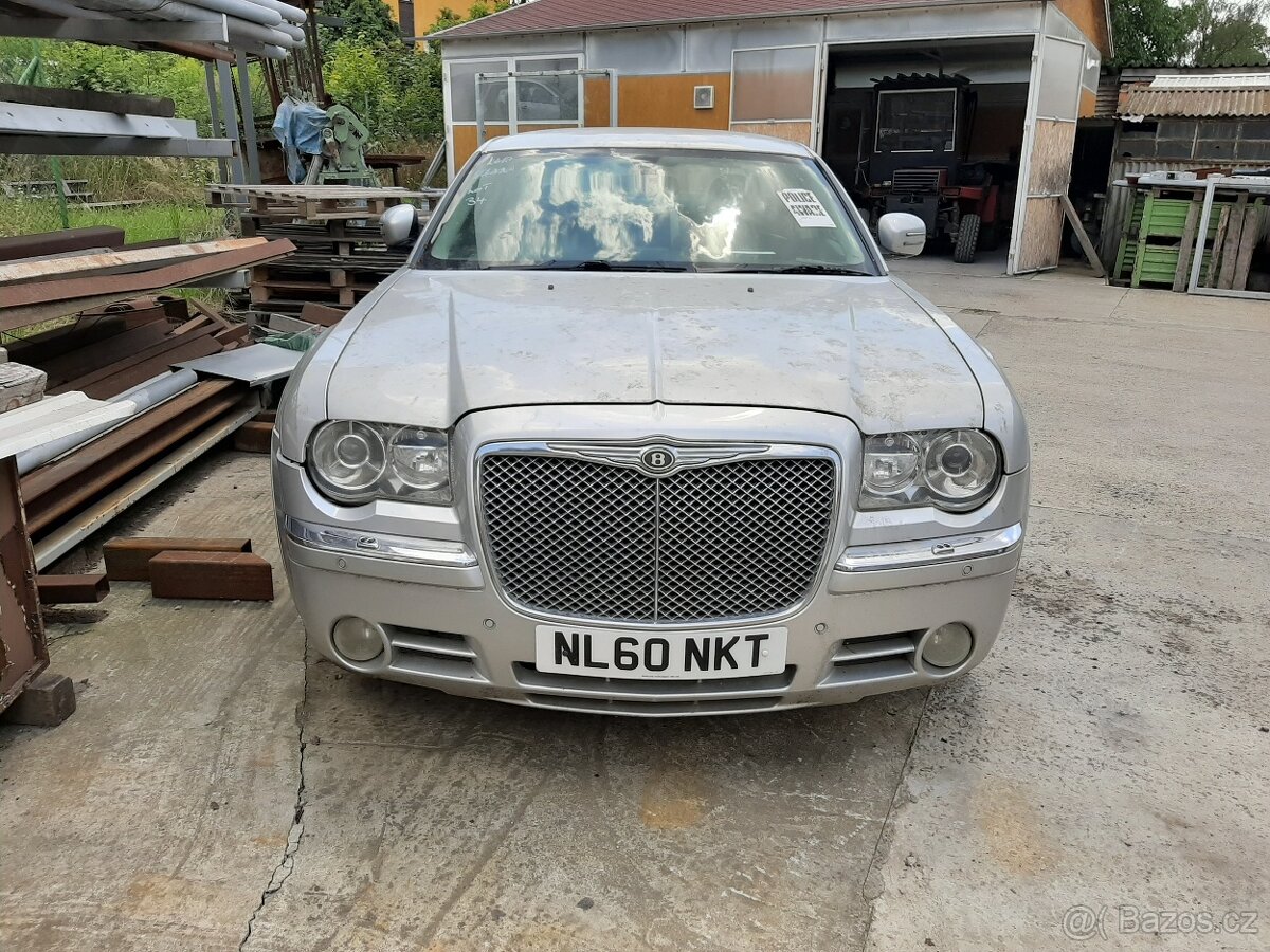 Chrysler 300c SRT - 2