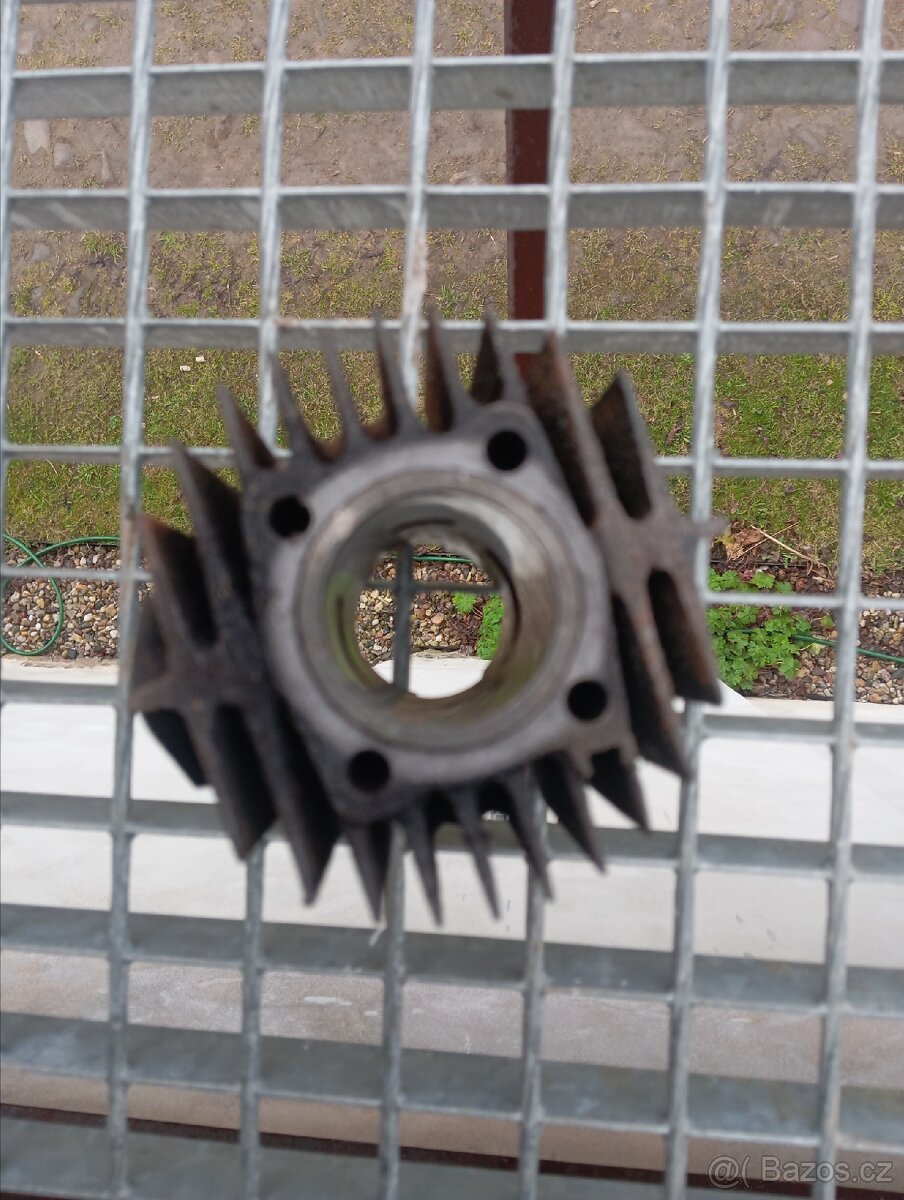 Válec Jawa 50/555 - 2