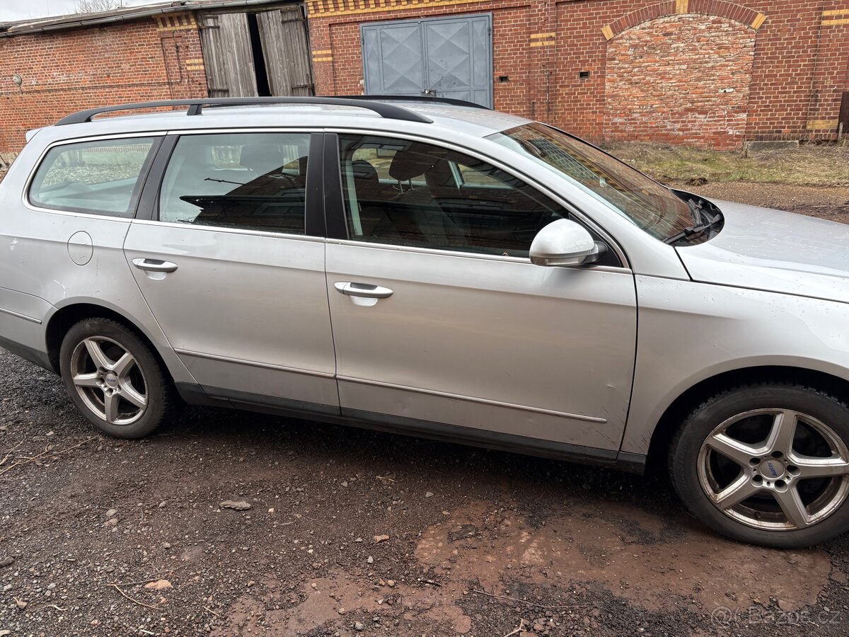 VW Passat B6 1.6FSI - náhradní díly - 2