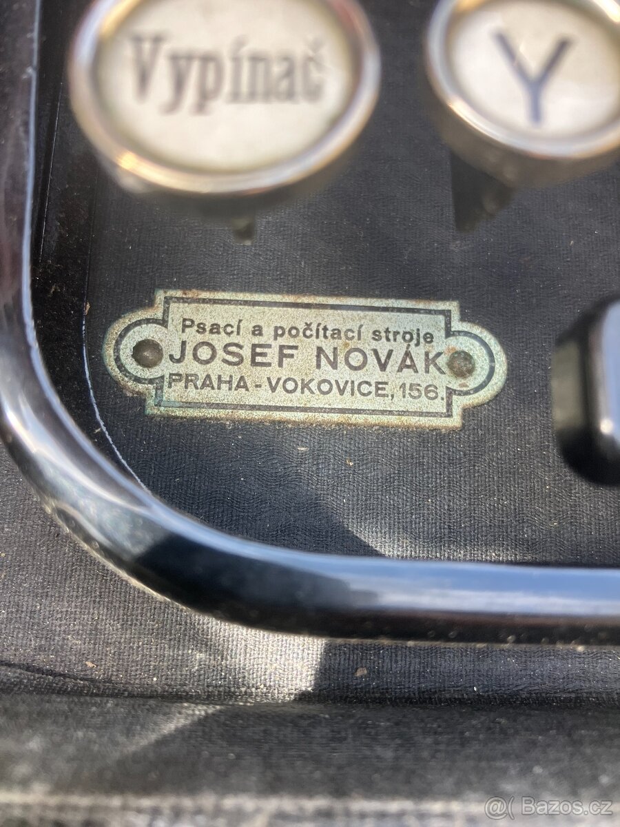 Psací stroj zn. Underwood - 2
