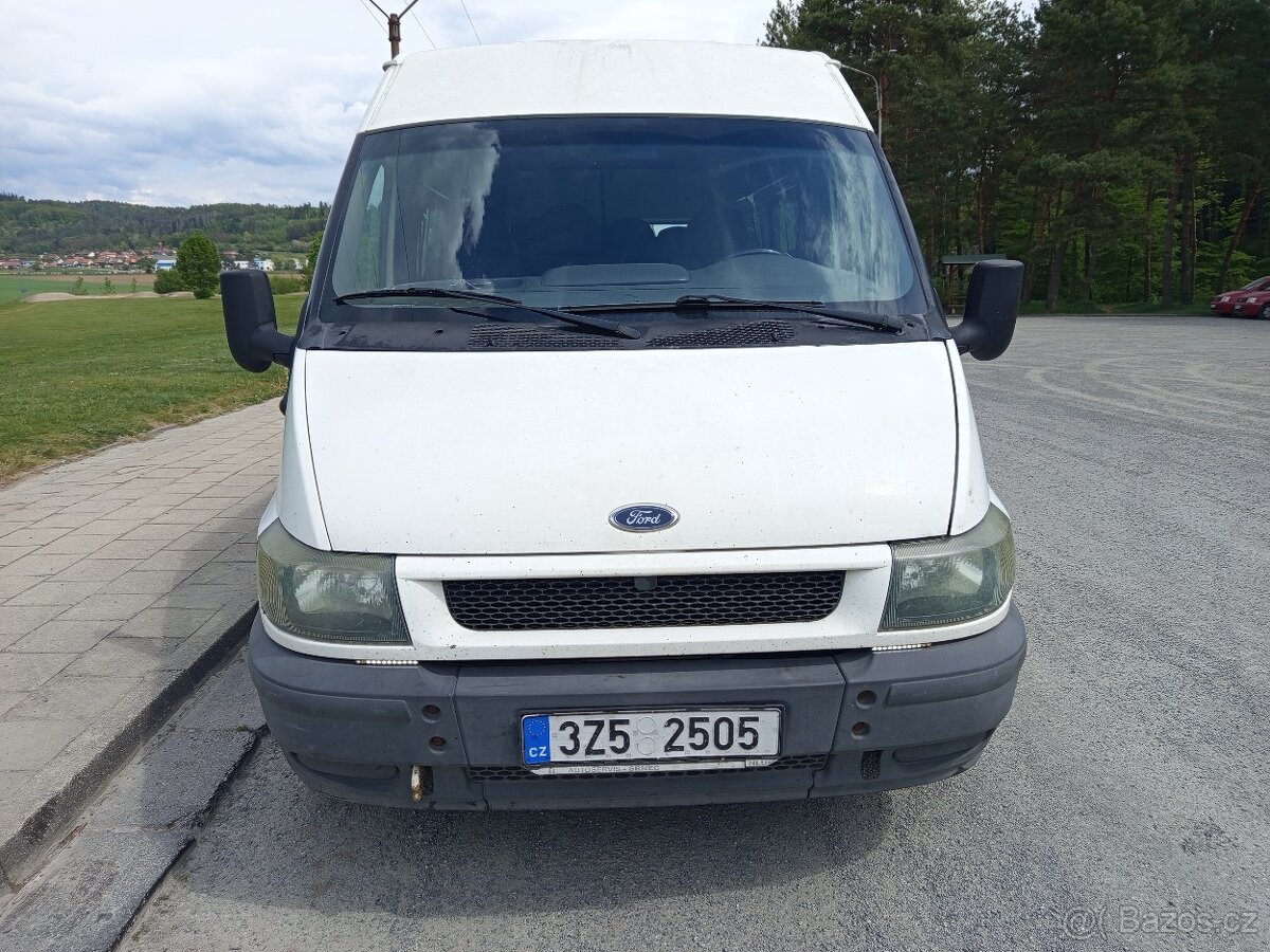 Ford Transit 330M 9-místný - 2