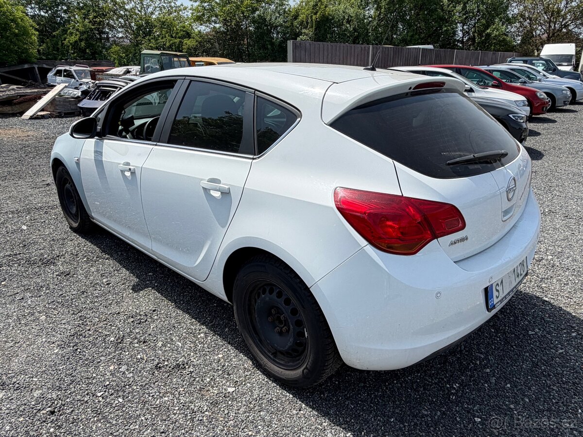 OPEL ASTRA 1.6i 85KW - 2