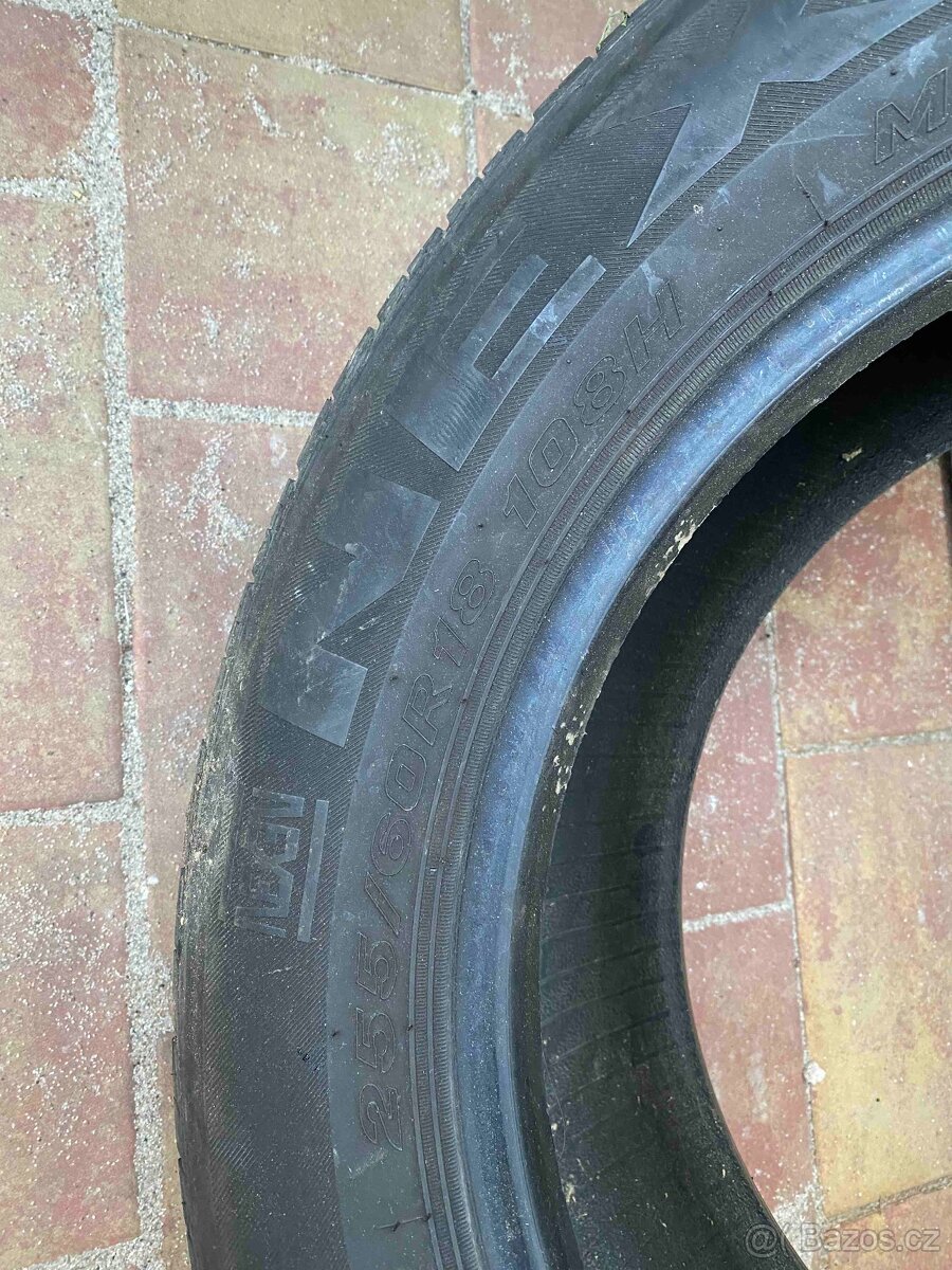 Nexen 255/60 R18 - 2