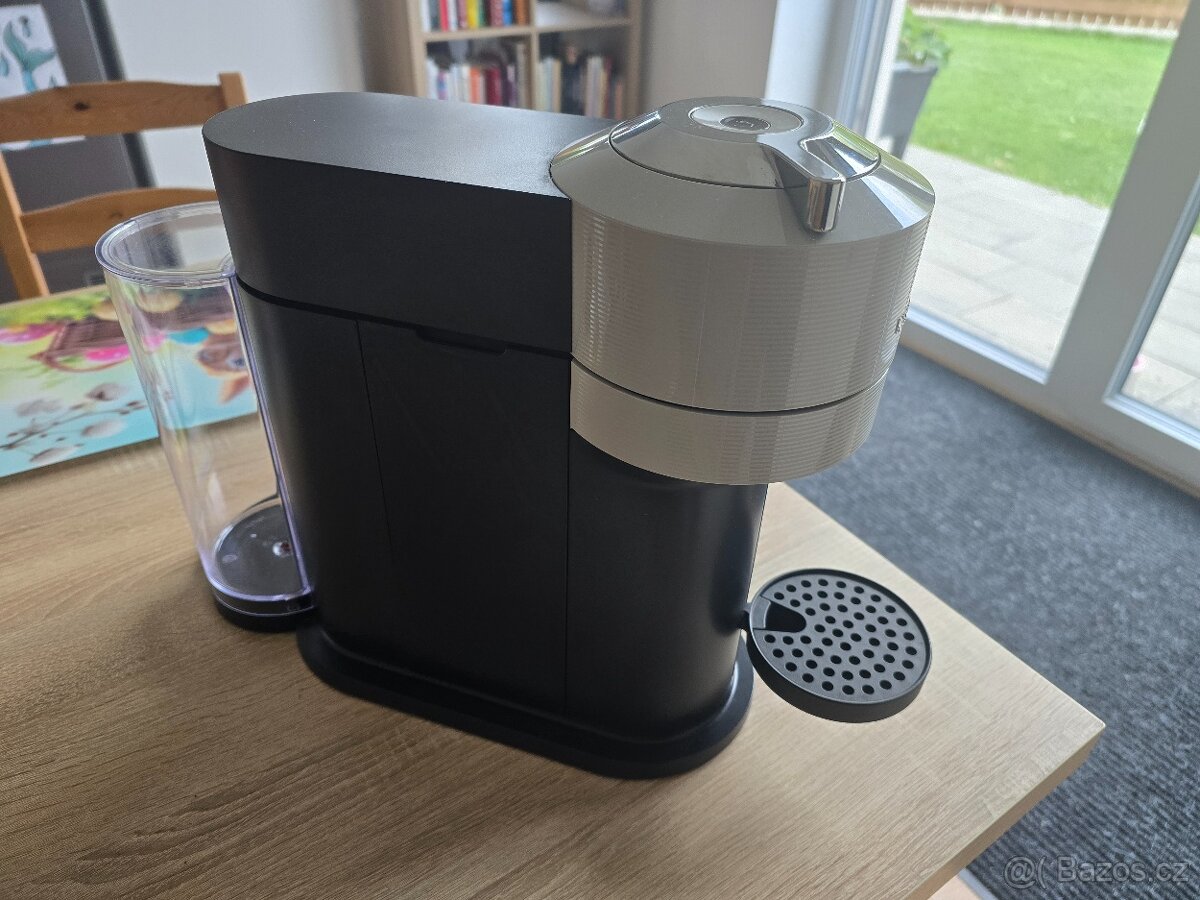 Kávovar Nespresso Vertuo (šedý a stříbrný) - 2