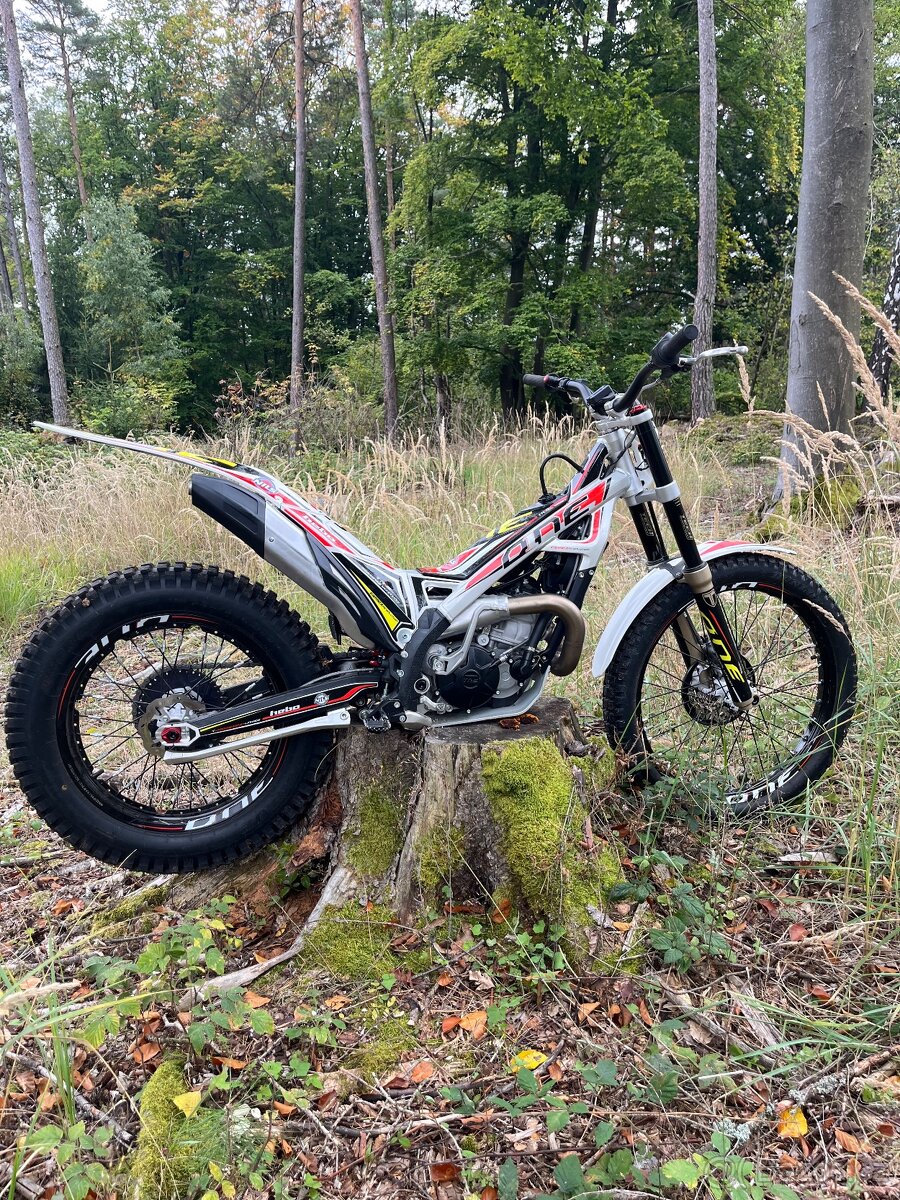 TRS ONE 300 - 2
