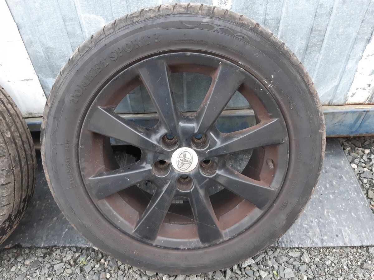 Kola Toyota R17 - 2