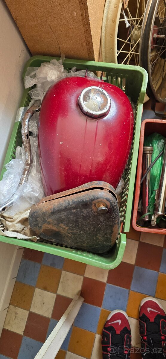 Náhradní díly na moto veterány Jawa a Čz - 2