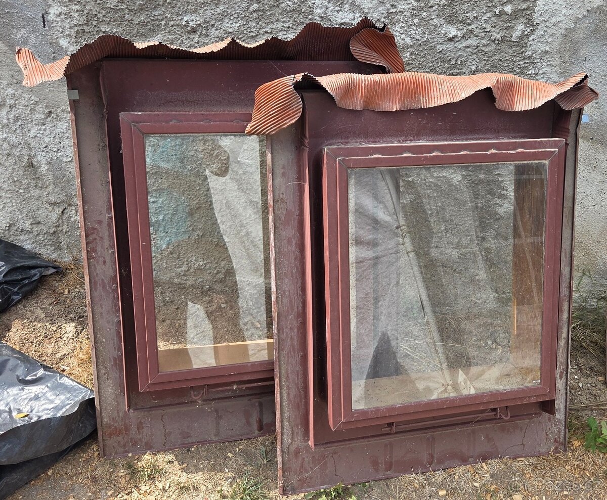 plechový střešní vikýř / střešní výlez - 2