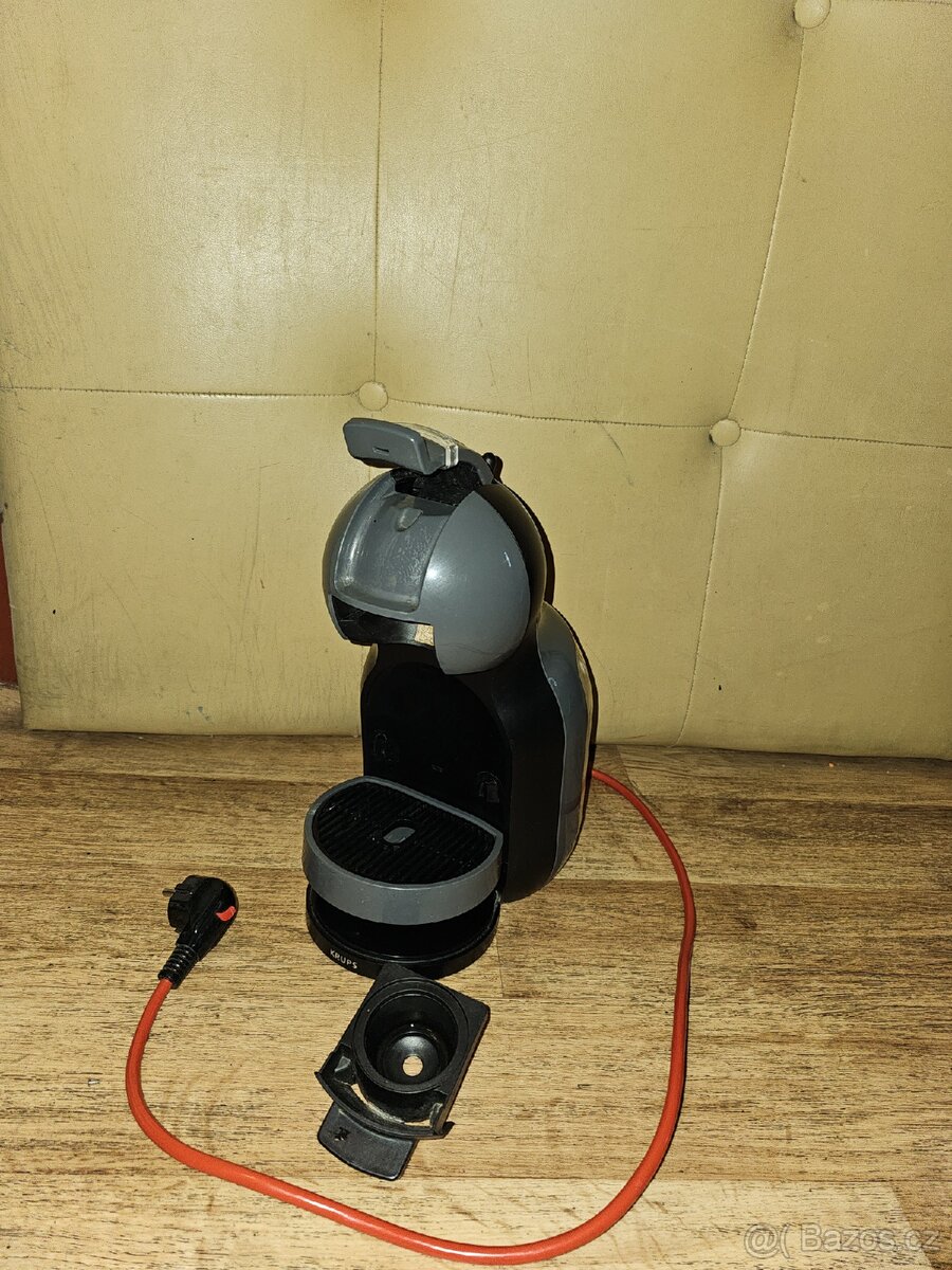 Kavovar dolce gusto - 2