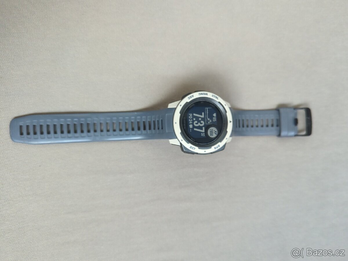 Garmin Instinct + příslušenství - 2