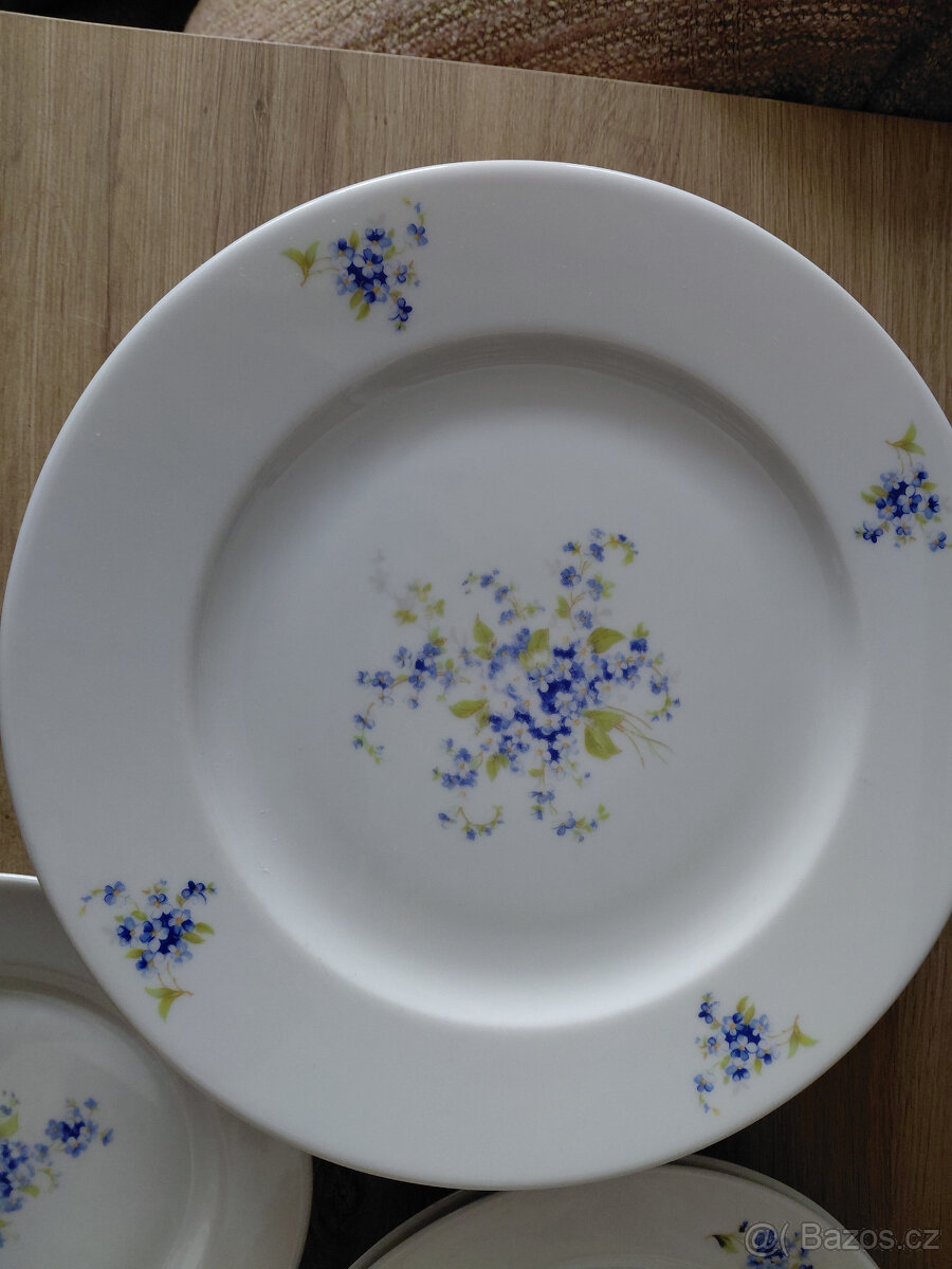Retro krásné porcel.talíře-pomněnky-zamluveny - 2