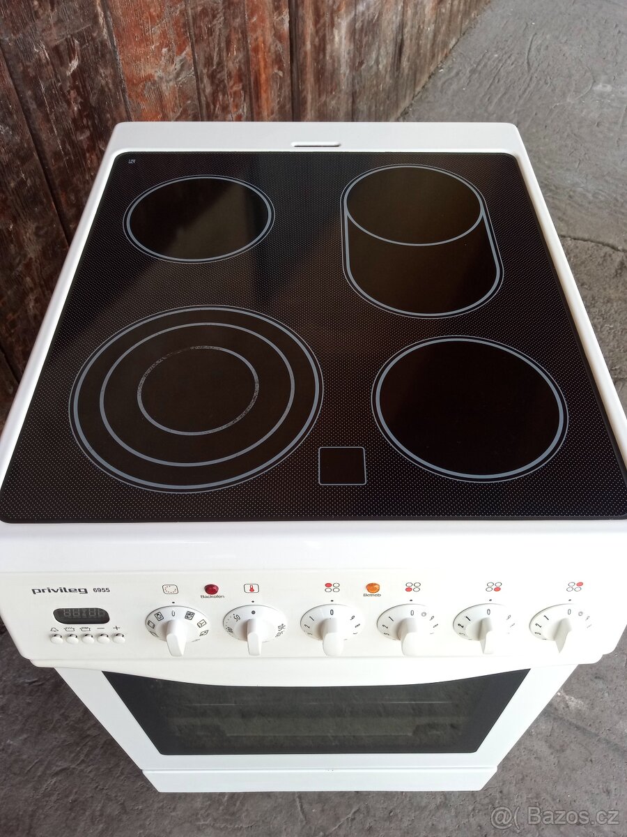 Elektrický sporák Privileg ( s grilovacím otočným roštem ) - 2