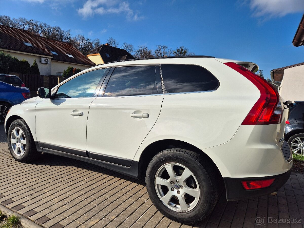 Volvo XC 60,Momentum, 2.0d,120kw - 2