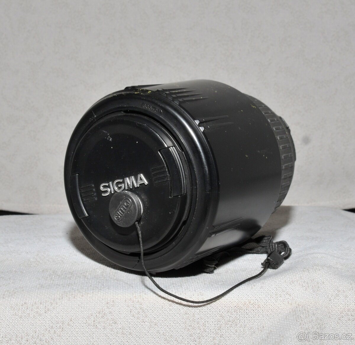 Sigma 70-300mm, f 4-5,6 D makro, pro Nikon FF - 2