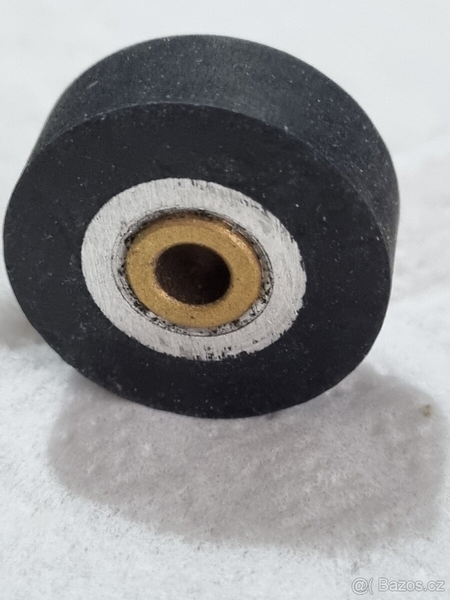 přítlačná kladka - 2