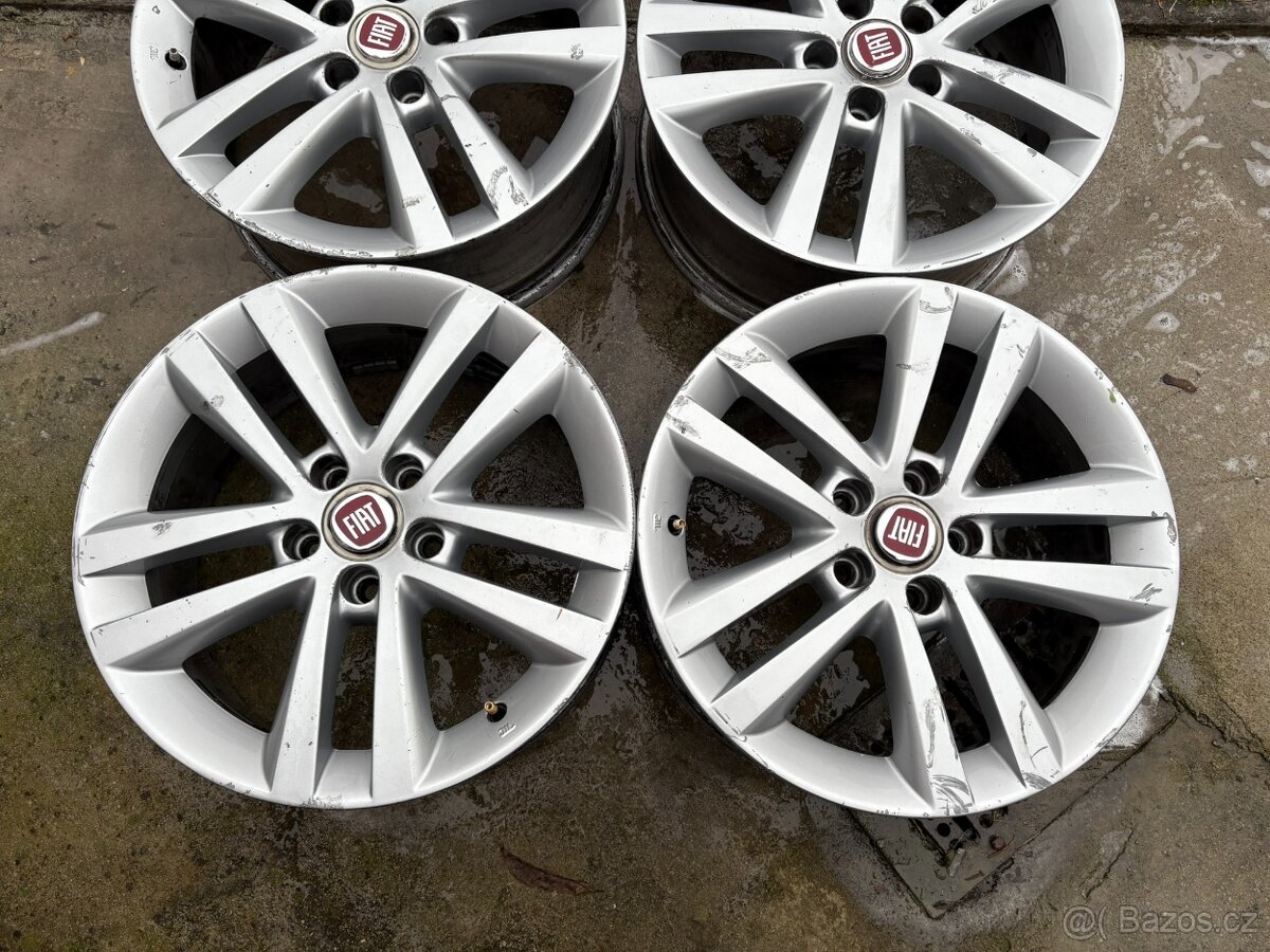 4 ks ALU disků Fiat 17" 5x110 7J et36 - 2