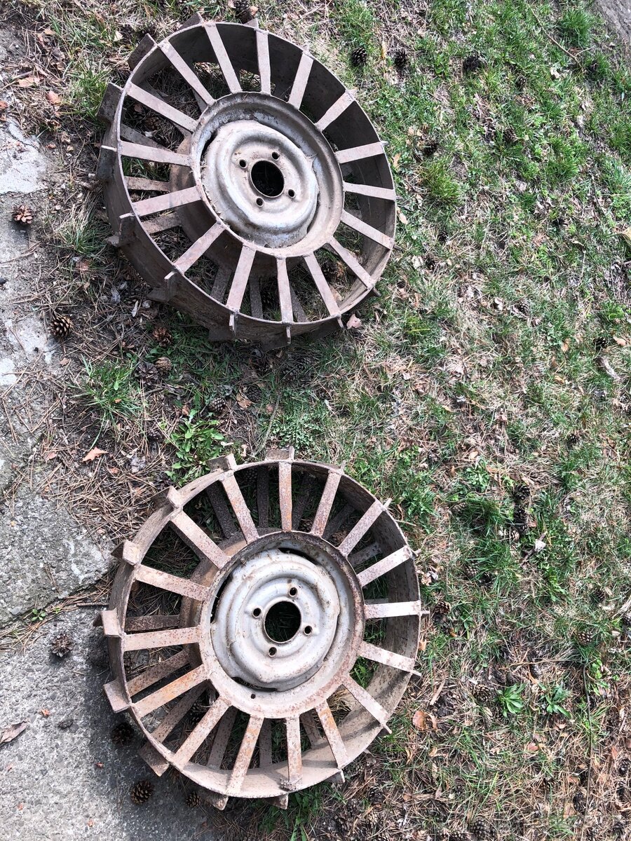Železné kola na malotraktor - 2