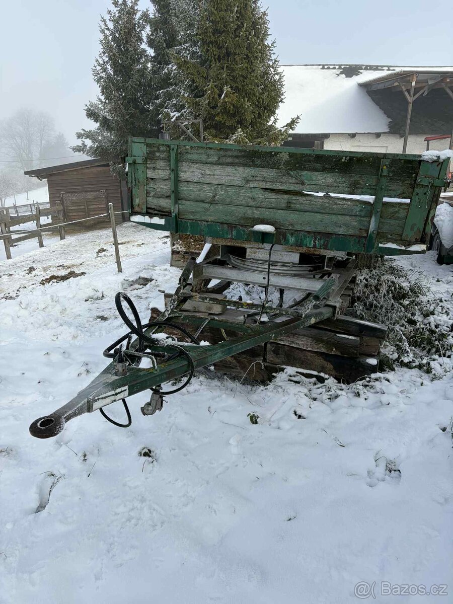 Prodám vlek za traktor 3,5t na ND případně opravu - 2