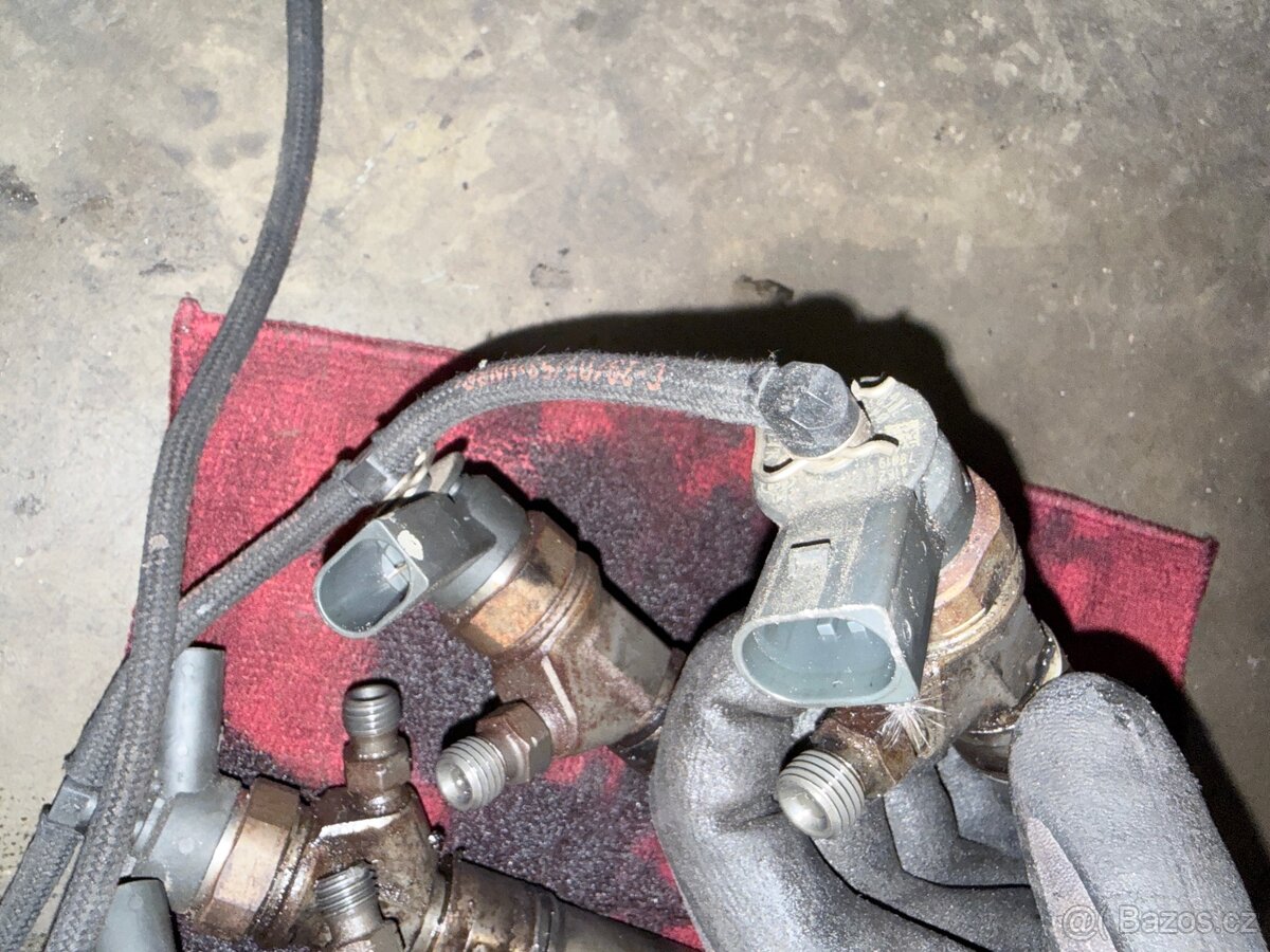 BMW e61 525d 145kw lci VSTŘIKOVAČE - 2