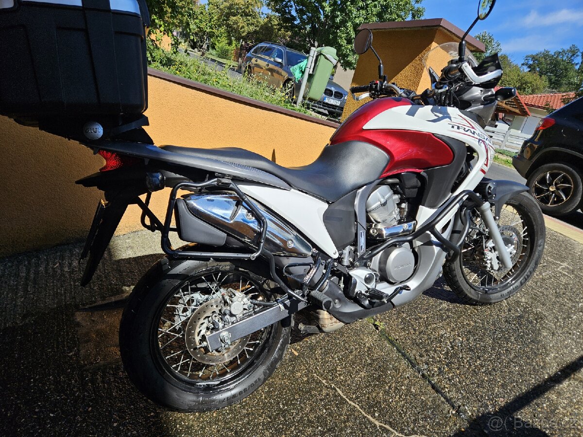 Honda transalp xl700va - 2
