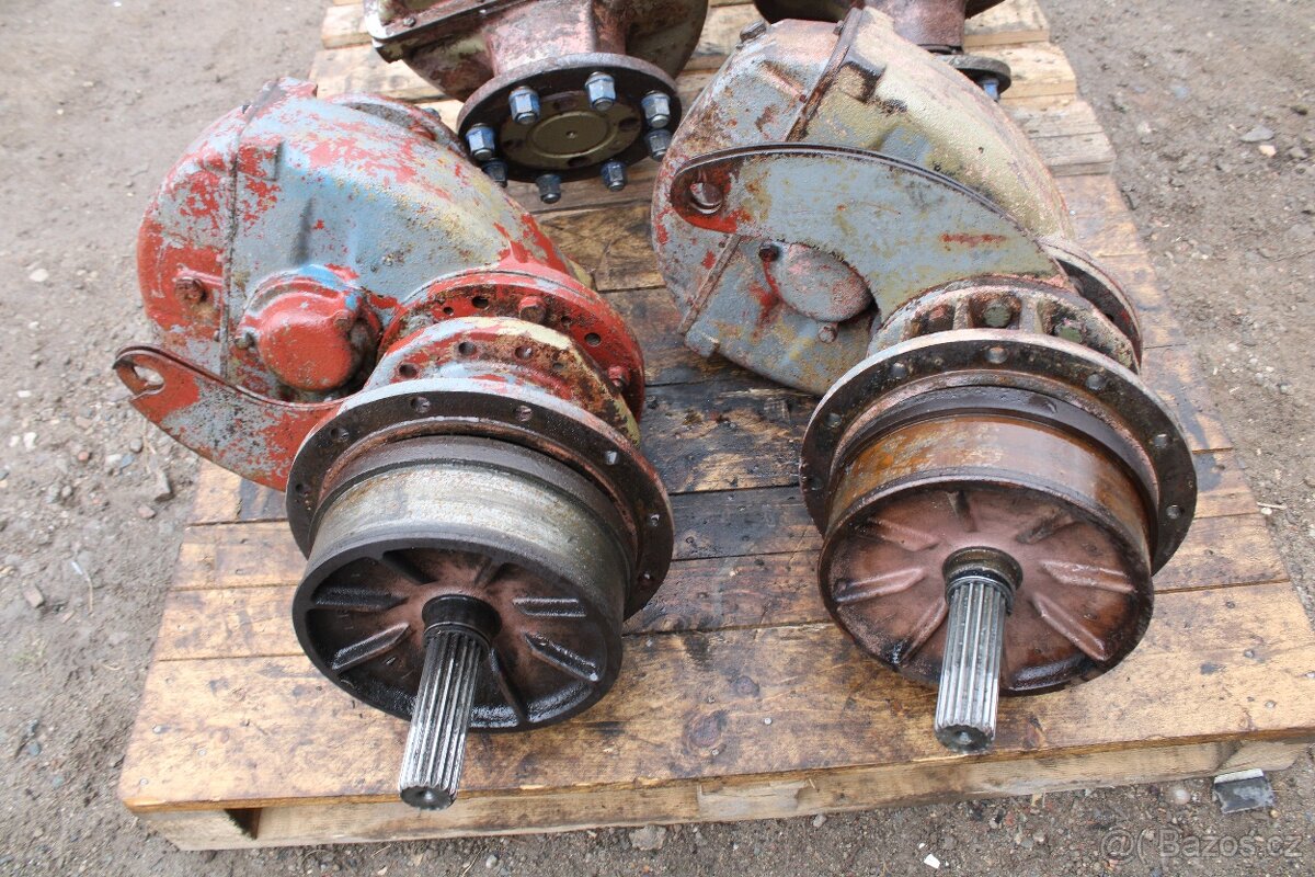 Zetor 6911 portály cena za pár - 2