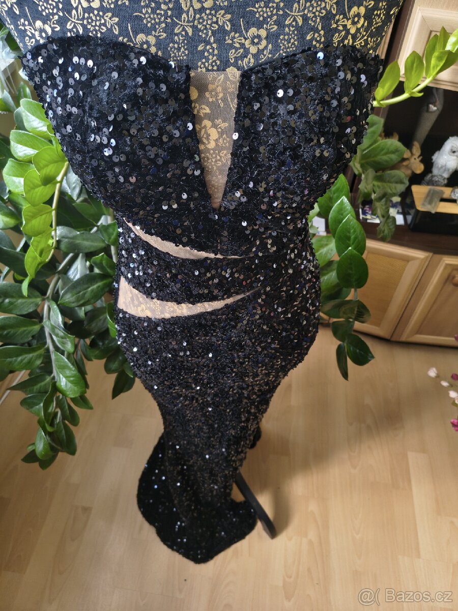 Vysoce luxusní plesové -večerní šaty - 2