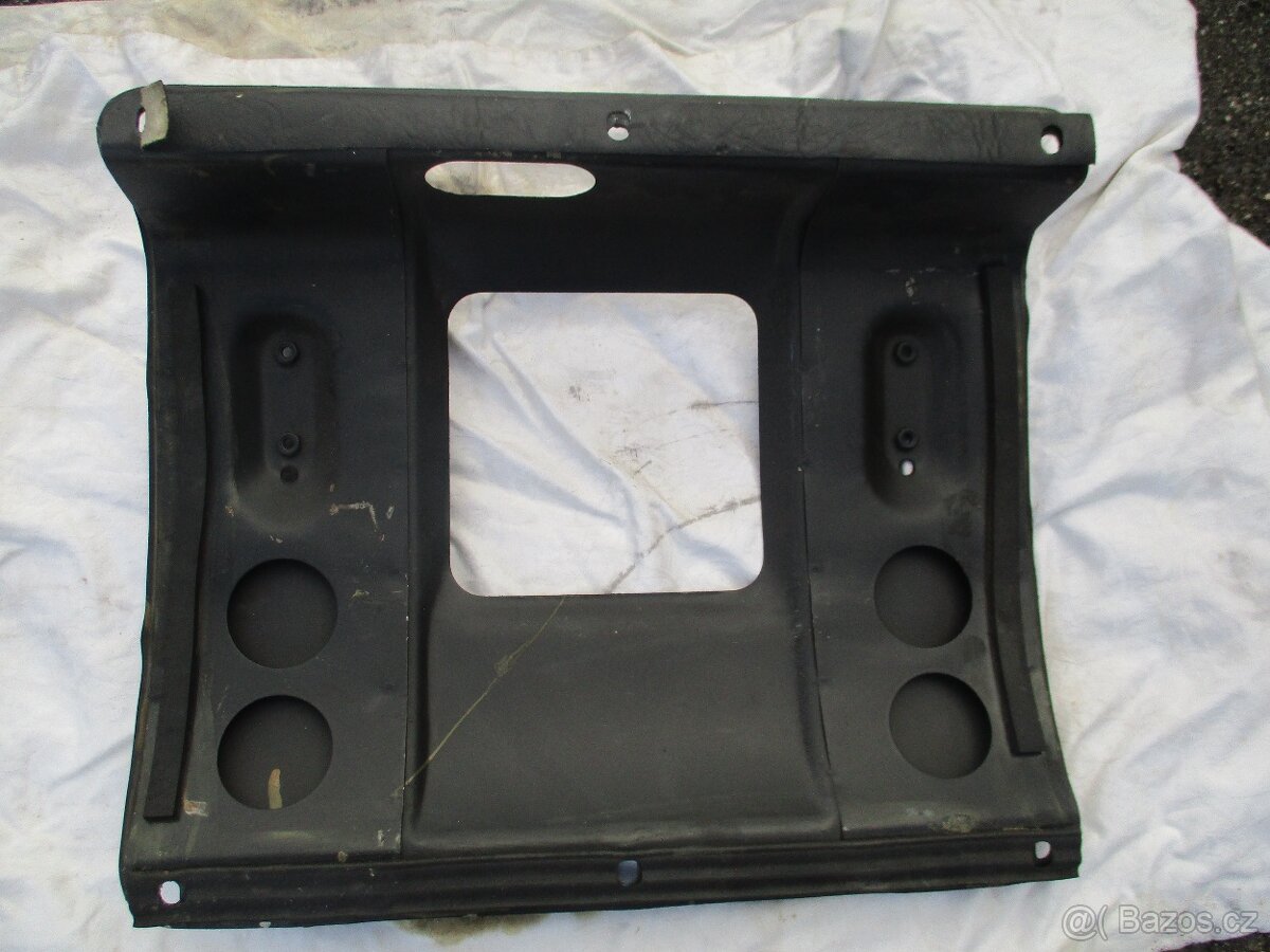 Kryt pod nádrž Škoda 100/110R - 2