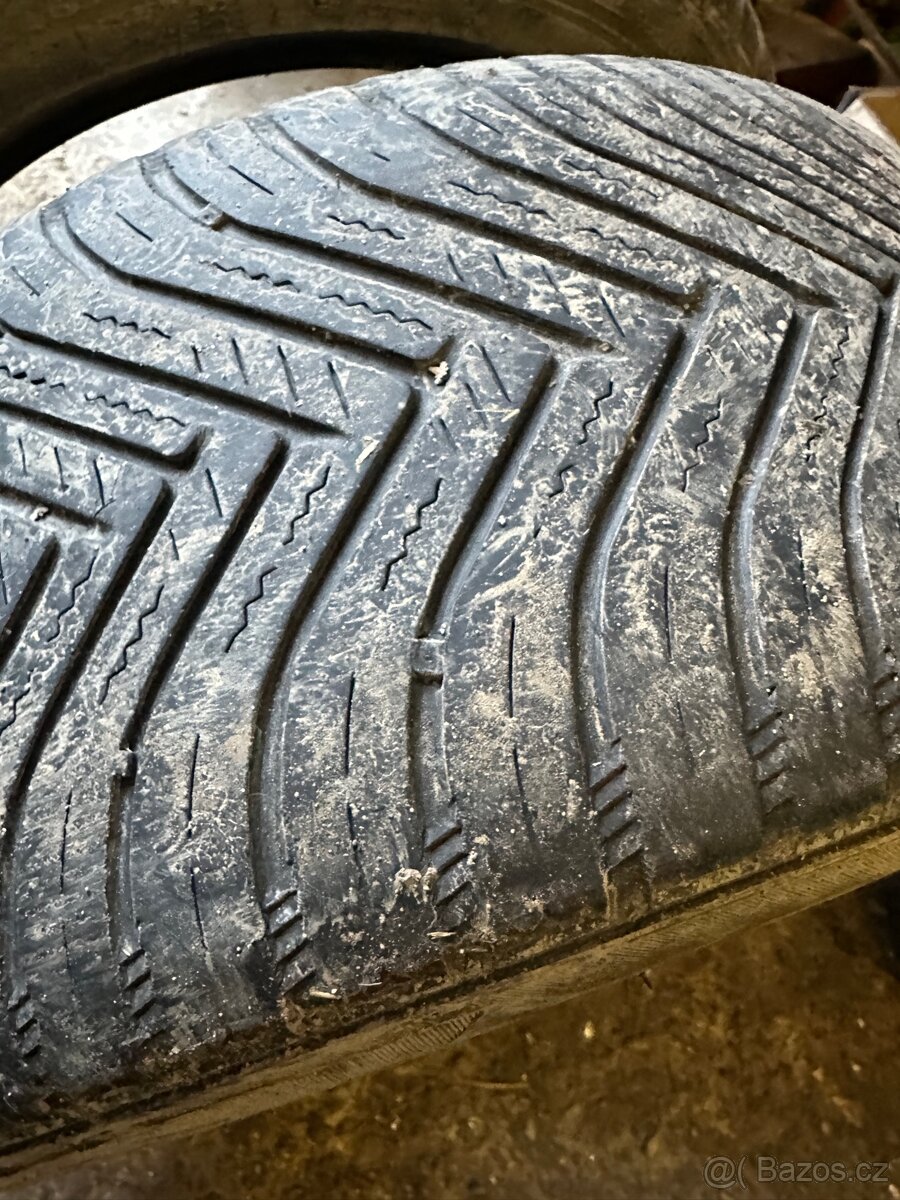 225/45/r17 hankook - 2